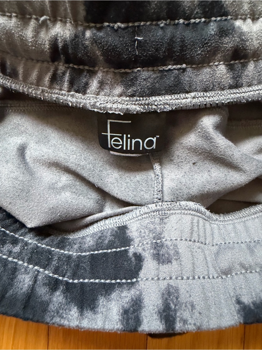 Felina Velvety Soft Vintage Short - Picture 5 of 6